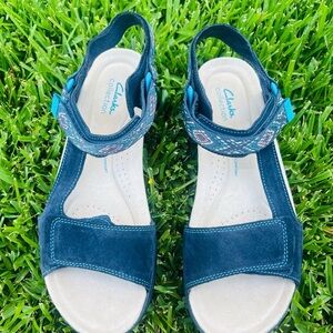 Clarks Womens Amanda Step Leather Open Toe Strappy Sandals US 9 M Navy Suede